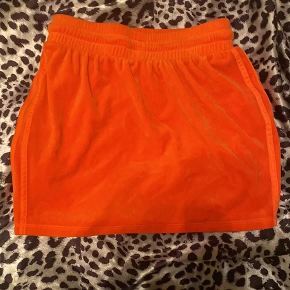 Adidas mini skirt - Picture 2 of 3